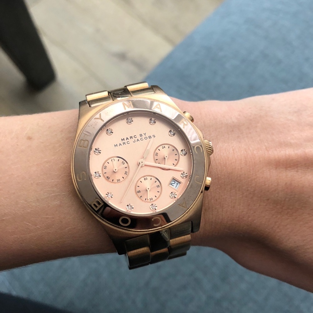 Marc Jacobs rose gold metal watch
